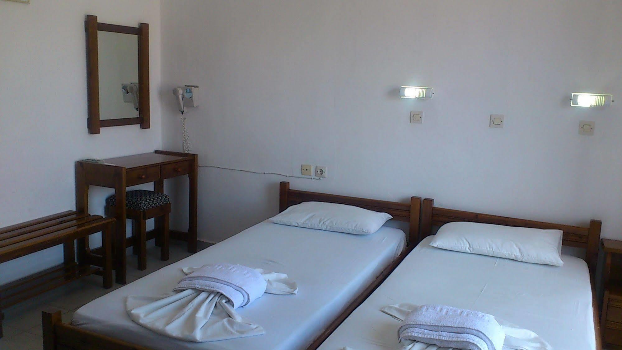 Hotel Rodon Скала Екстер'єр фото
